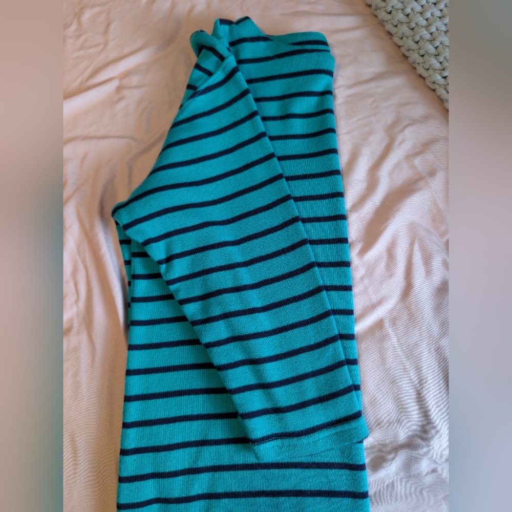 L.L. Bean L Striped greenish Blue Color striped Women's Top. 3/4 Sleeve. - Picture 2 of 10
